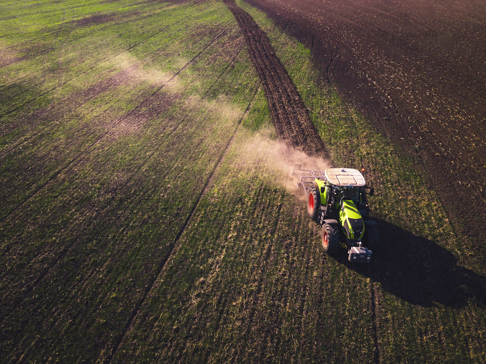 Farmers have to hack their own tractors to keep them running